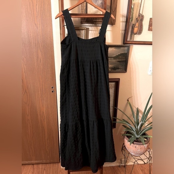 ASOS DESIGN Overall Midi Sundress in Black Bubble Texture Size 2 - Picture 3 of 5